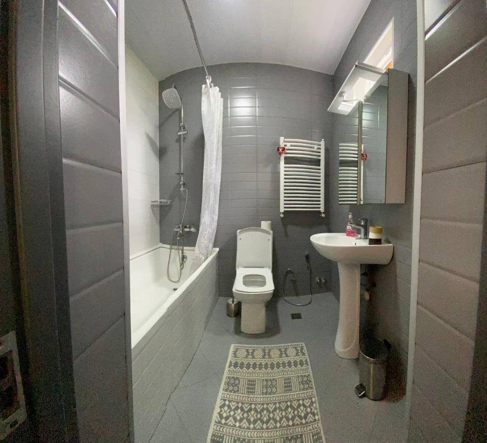 Guest House Kobuleti On Aghmashenebeli מראה חיצוני תמונה