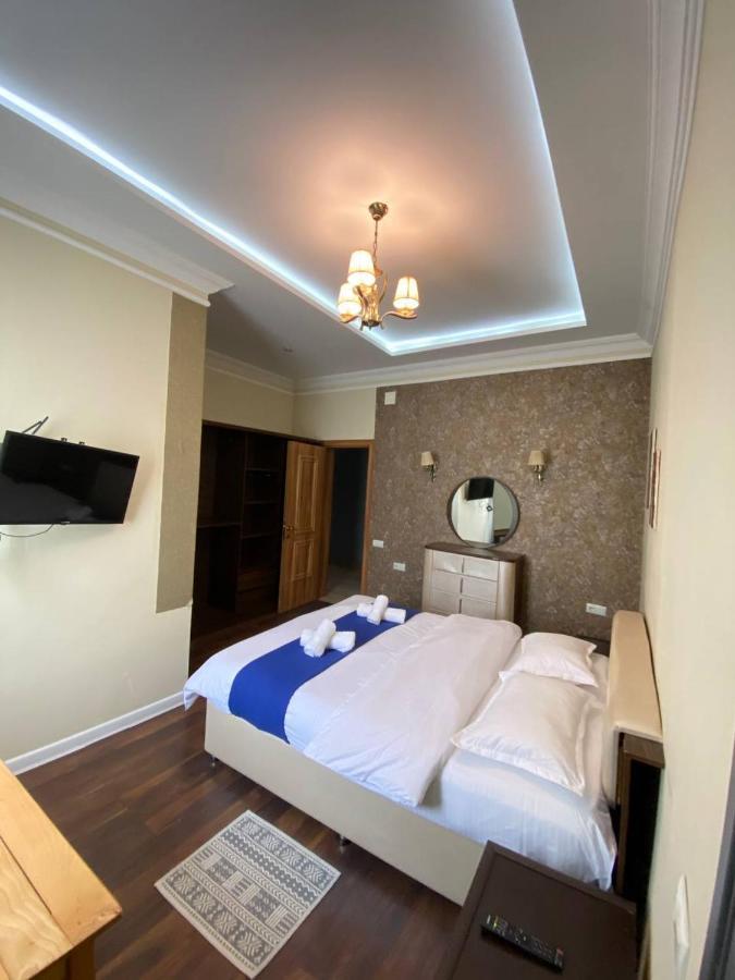 Guest House Kobuleti On Aghmashenebeli מראה חיצוני תמונה