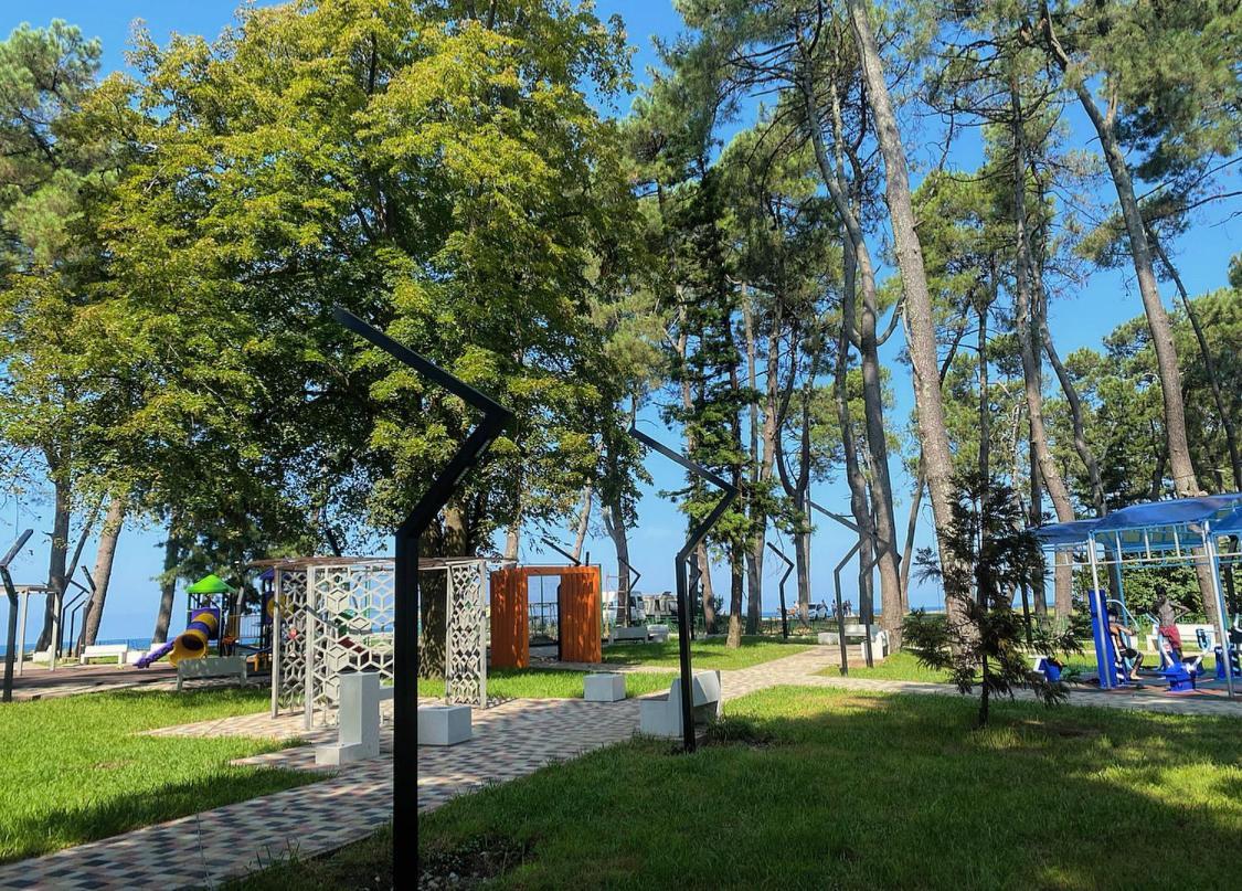Guest House Kobuleti On Aghmashenebeli מראה חיצוני תמונה