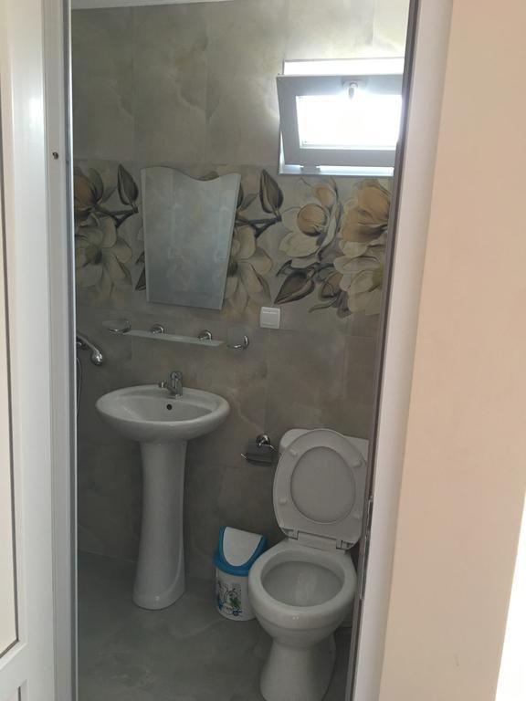 Guest House Kobuleti On Aghmashenebeli מראה חיצוני תמונה