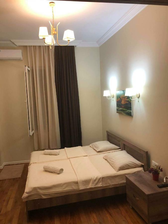 Guest House Kobuleti On Aghmashenebeli מראה חיצוני תמונה