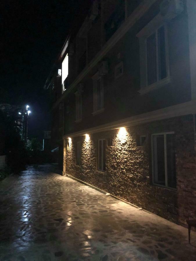 Guest House Kobuleti On Aghmashenebeli מראה חיצוני תמונה